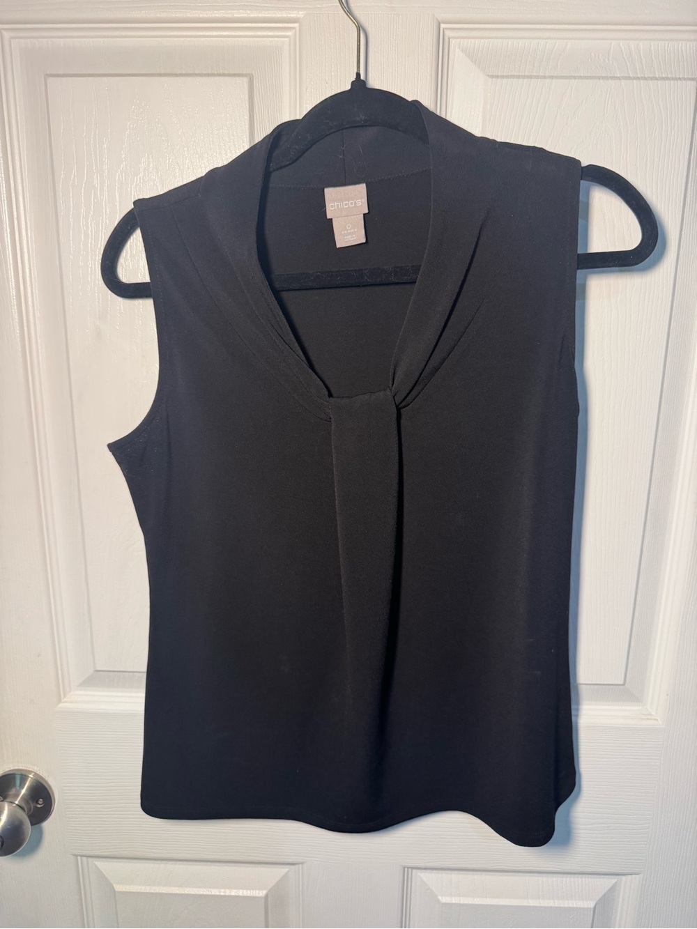 Chico's Black Sleeveless V-Neck Tie-Front Camisole